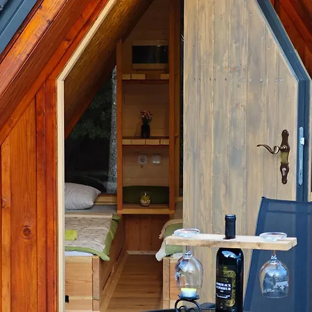 Airwood Glamping 아파트 *